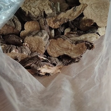 何首乌大量精品，中药材有货四川何首乌货量充足价格优惠