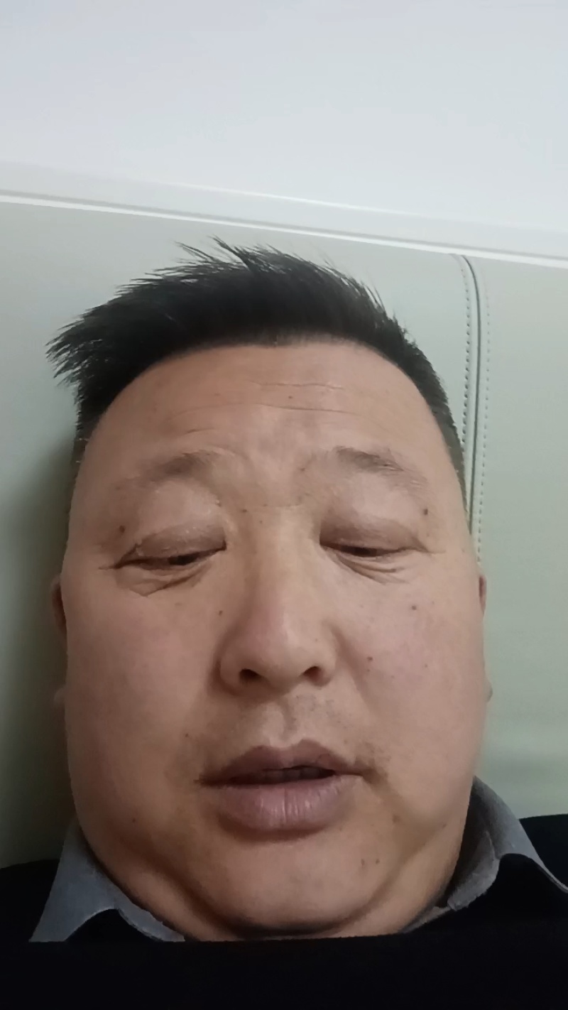 甘肃天水香焦梨巴梨洋梨鸡大腿梨金黄浓蜜多汁核小