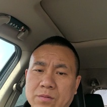 雪花梨，大个头雪花梨，口感嘎嘎甜，汁水多，冰糖雪梨