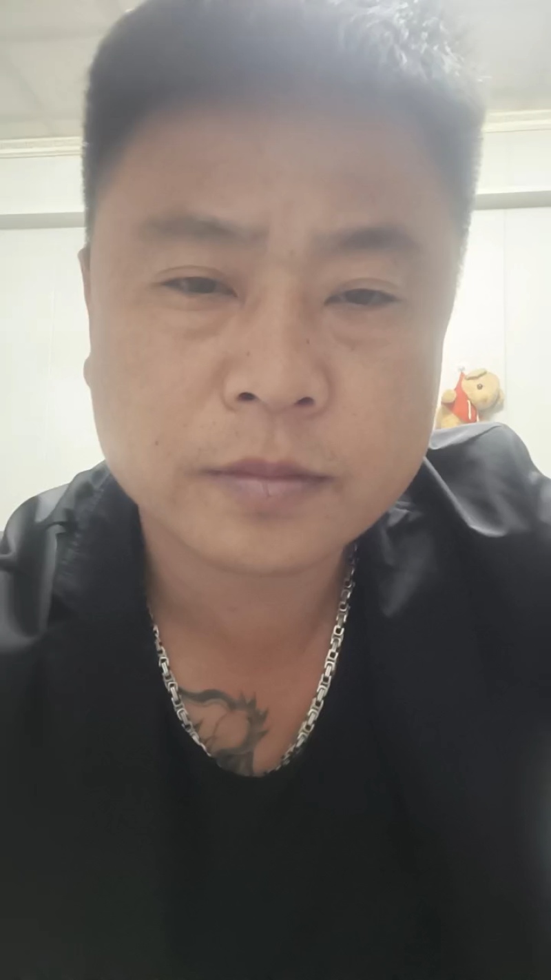 棚里辽峰有贸易的老板来