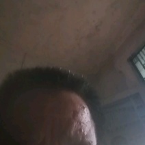 用柴火熏烤的小笋。手工精剪的好笋子。吃得又脆又香，