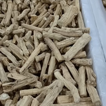 冬虫夏草货源充足，产地直发，诚信经营，欢迎客商来电
