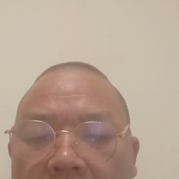 精品大葱大量供应，烧烤蘸酱葱，供应火锅餐饮等