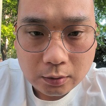 产地直发皇冠梨，各种型号，货源充足，欢迎新老客客商
