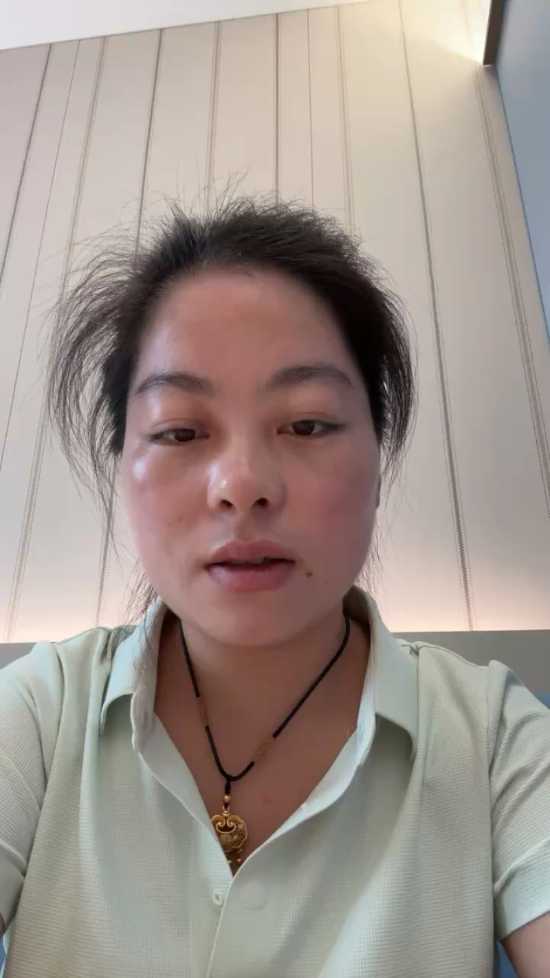 寿光无刺水果小黄瓜苗子圆柱型节节有瓜口感好瓜柄长