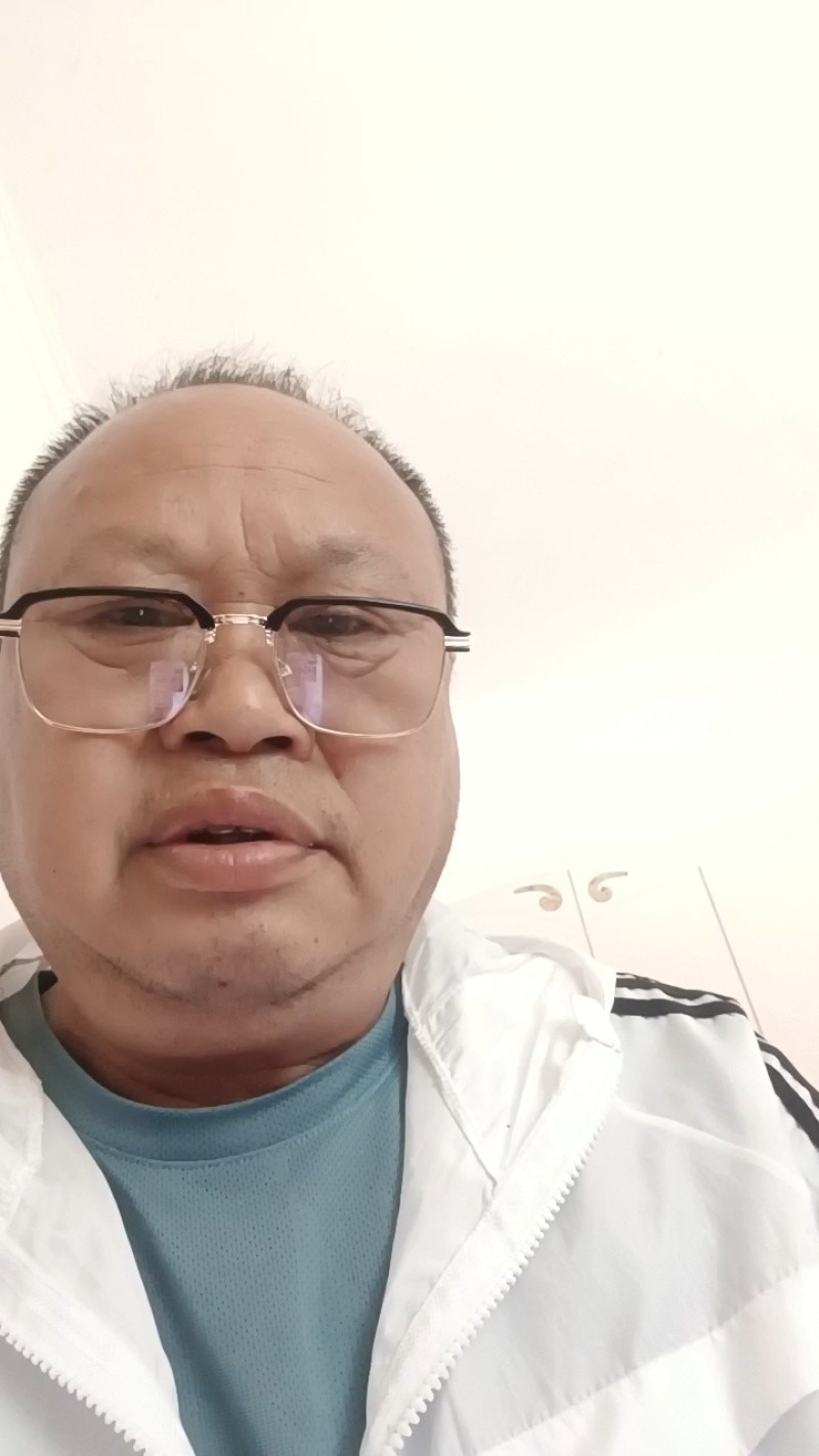 湖北精品甘蓝扁包菜产地直供量大从优价格实惠欢迎
