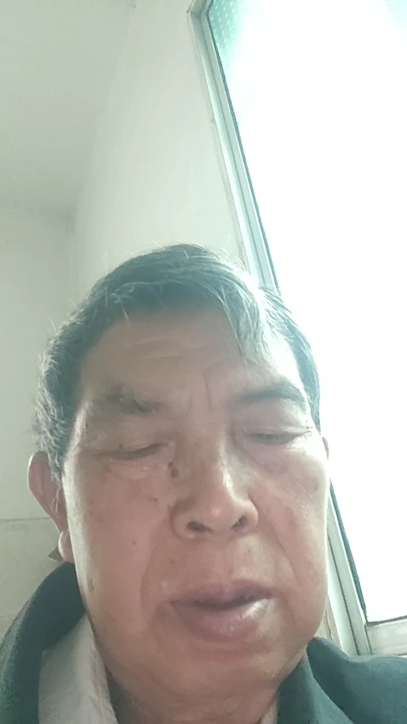 桃子树苗，太白脆甜桃，脱骨桃，果大味甜，六月分成熟，