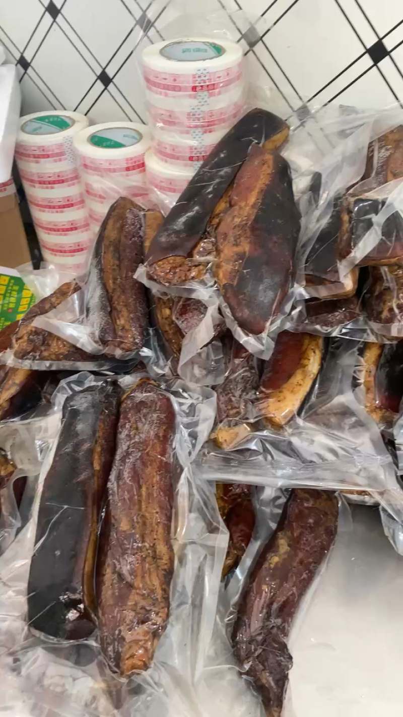 贵州跑山猪腊肉，***一滴酱油秋，纯青岗柴秋的正宗家乡味