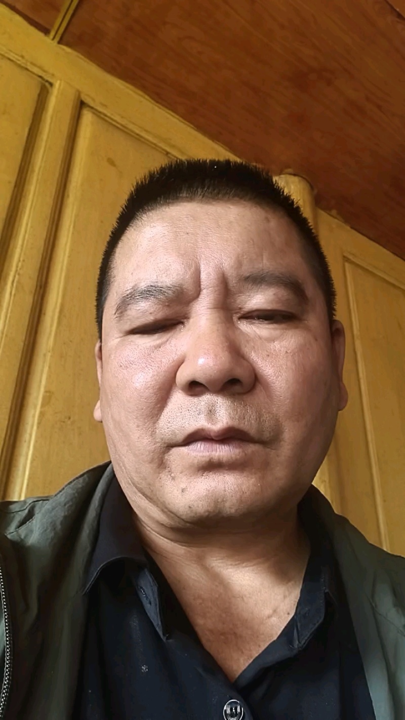 云南腾冲荷花土豆，红皮黄心青暑9号