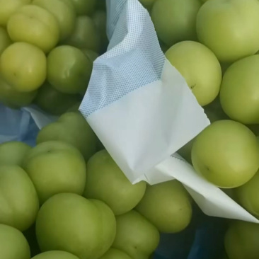 云南阳光玫瑰，颗粒15~20克单串两斤左右，一手货源