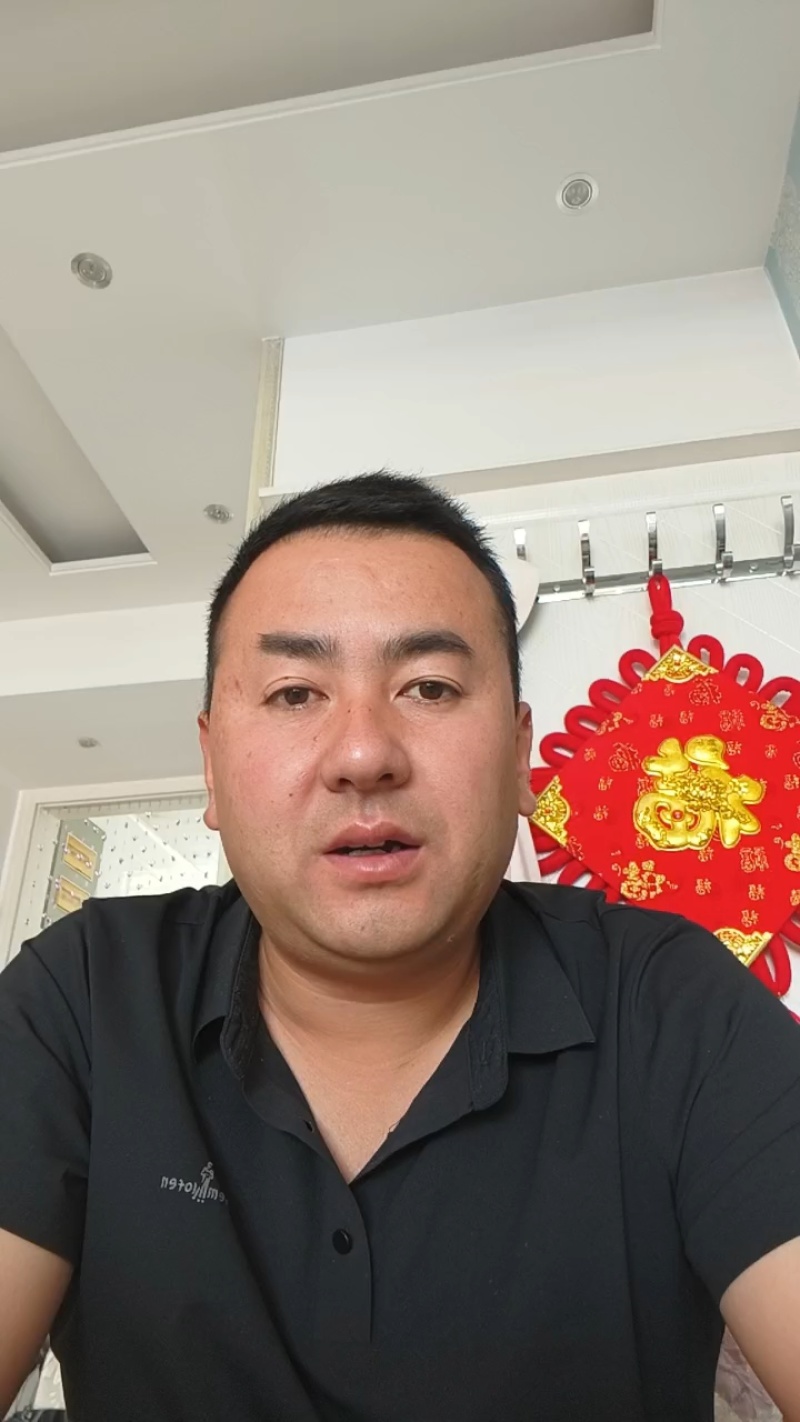 艾草绿色无公害野生种植，产地一手货源，可视频看欢迎采购。