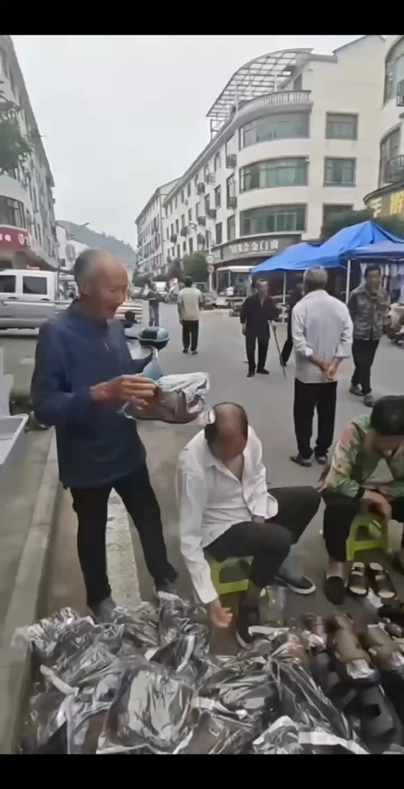 凉鞋泰国乳胶凉鞋年泰国乳胶凉鞋地摊早市赶集展会商场