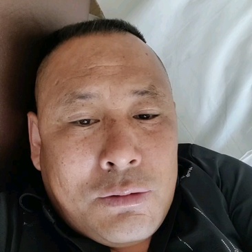 万糯188玉米棒子大量出售货源充足按质量规格论价代办一切