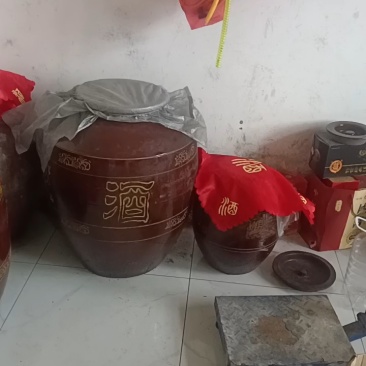 纯粮食酒，好喝不上头，味道纯正