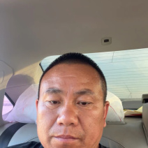 皇冠梨，河北皇冠梨，大量现货，果面干净，口感甜汁水多。