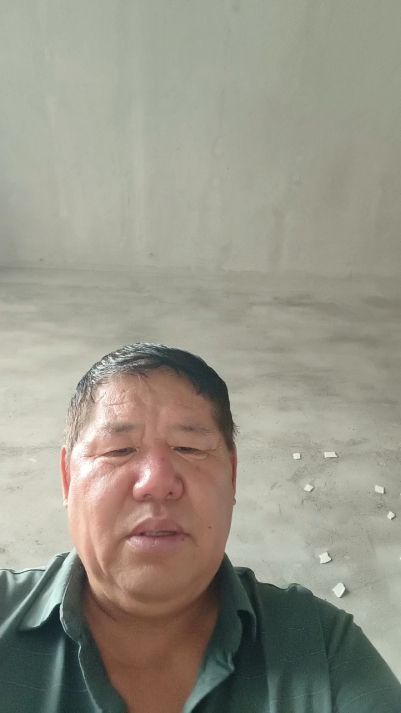 原阳县老张花生秧草料细粉无土无膜无霉变欢迎各商户用户定购