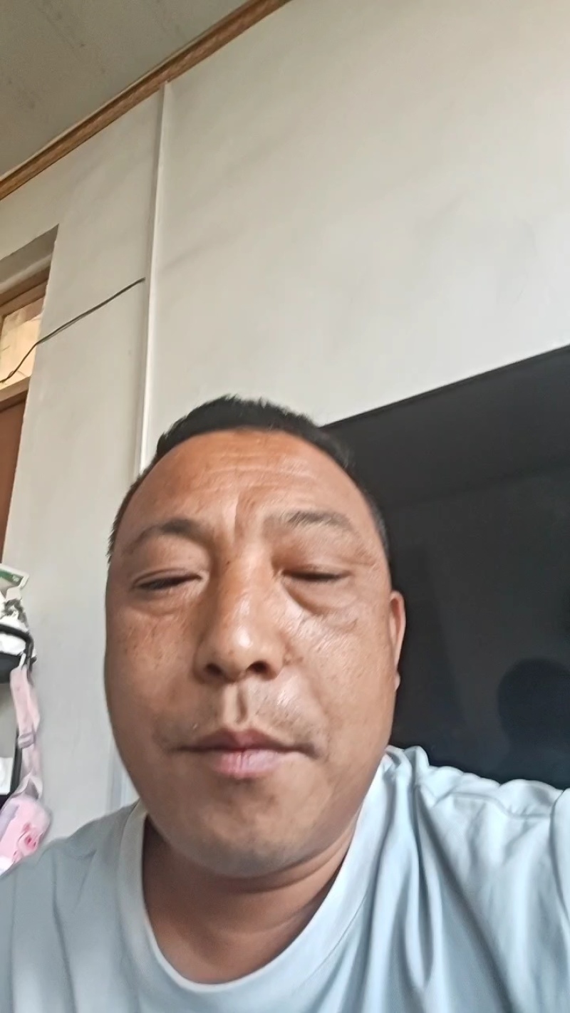 山东滕州铁杆大葱中粗货五指货小五大量供应诚信经营