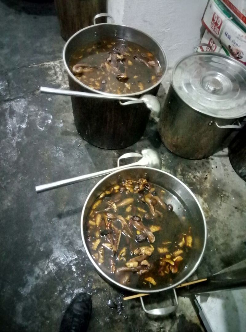 卤鸭