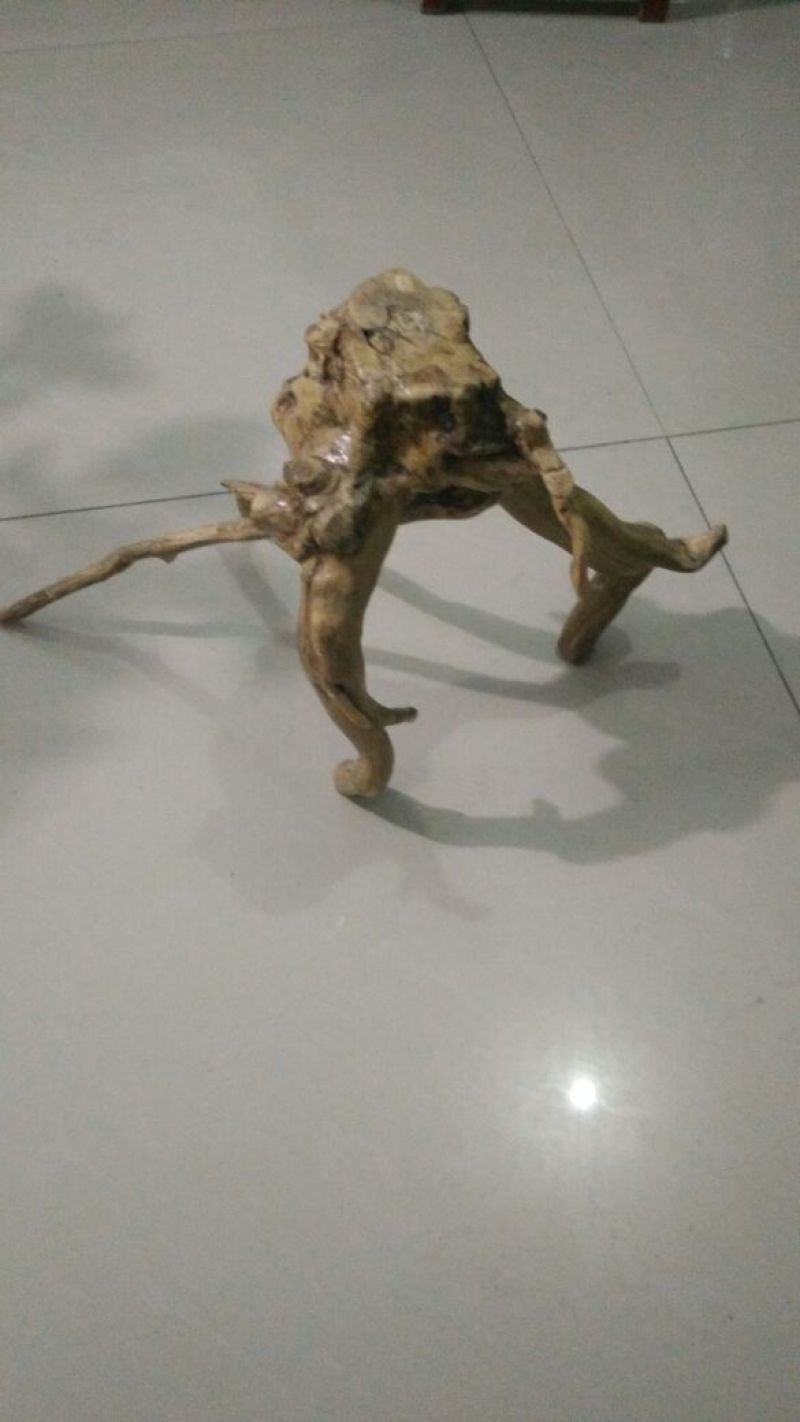 根雕茶几