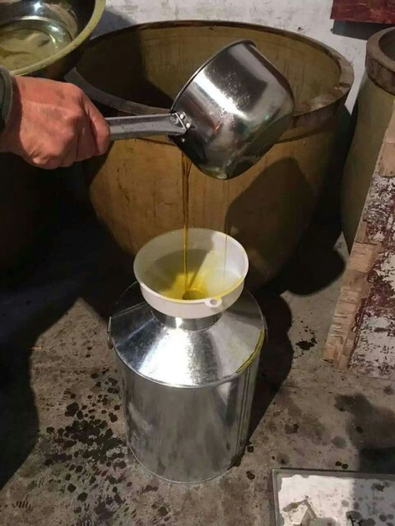 压榨菜籽油一级