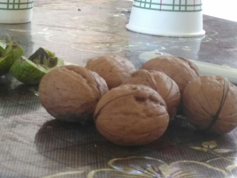 核桃去皮