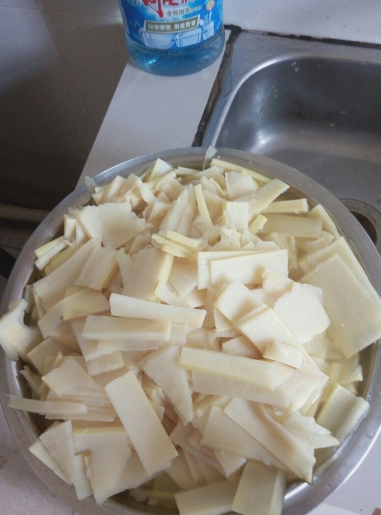 广西玉林市兴业县竹笋 25~30cm批发_李先生供