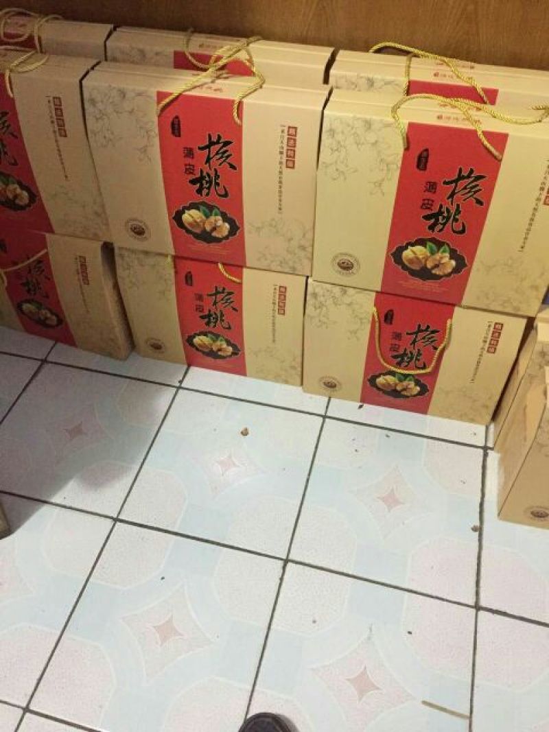 新疆核桃30mm以上去皮干