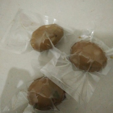 卤蛋