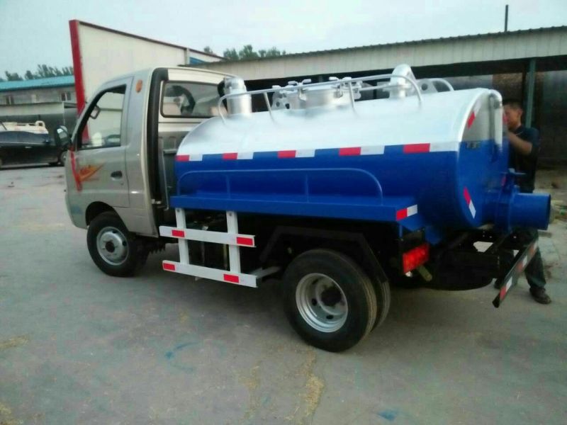 吸粪车