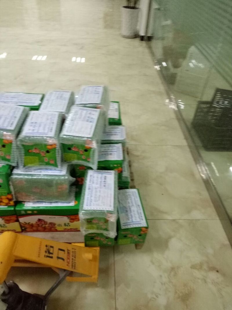 大量供应南丰蜜橘带叶果，光头果，通货，0.4元-0.8元