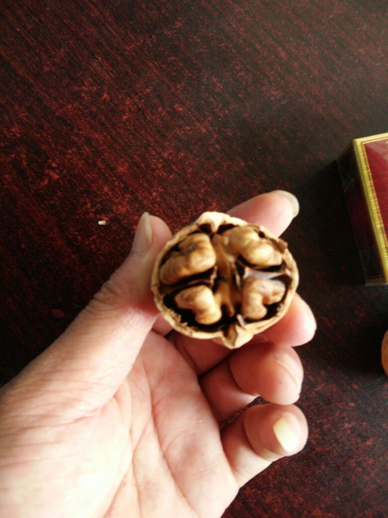 新疆核桃去皮