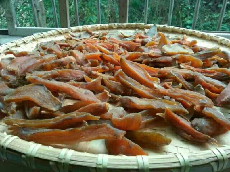 农家自己地里种的红薯自己晒制加工零添加地瓜干