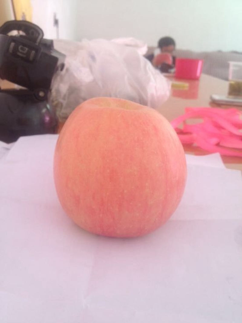 电商代发！纸箱富士苹果