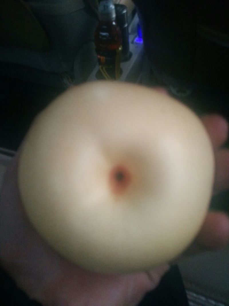 皇冠梨300~350g筐装