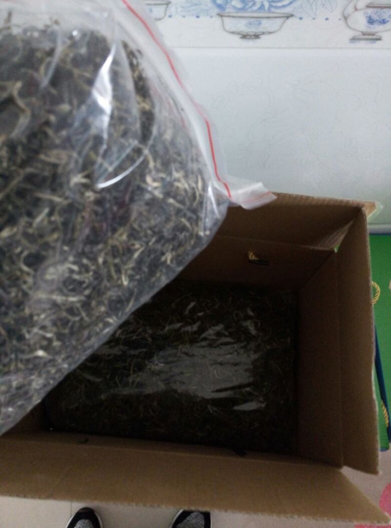 百年大树茶特级