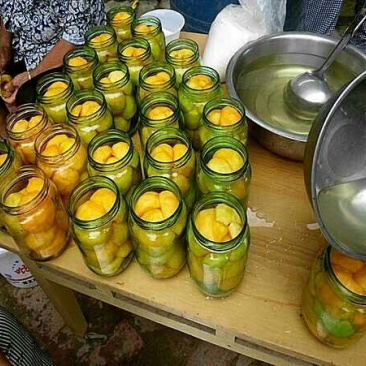 黄桃罐头
