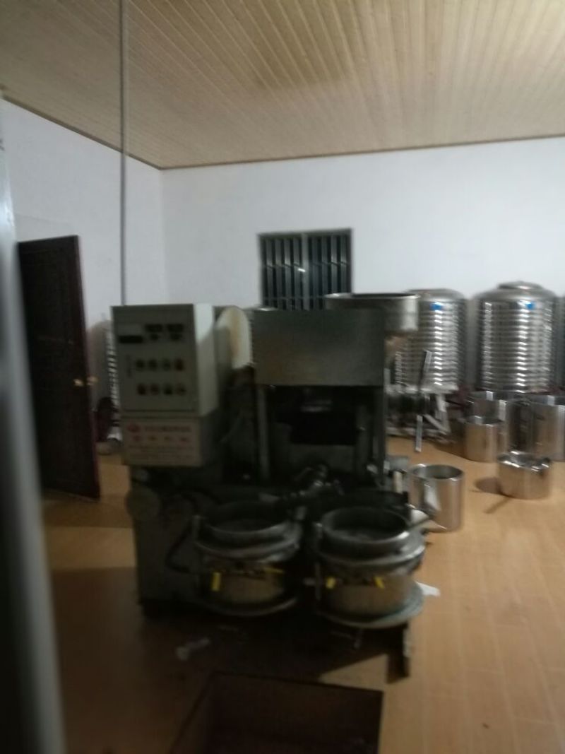 压榨菜籽油一级