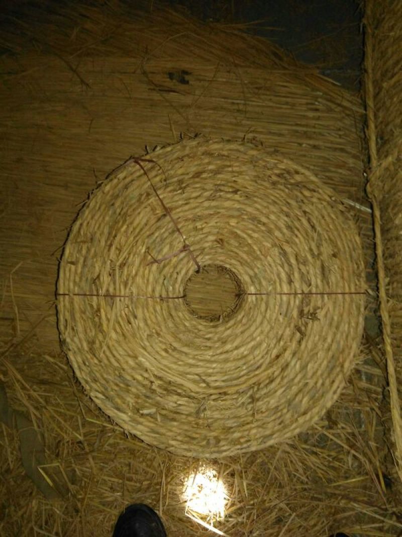 草绳草绳草帘打包绳好绳，，各种规格，，产地直销。济宁喻
