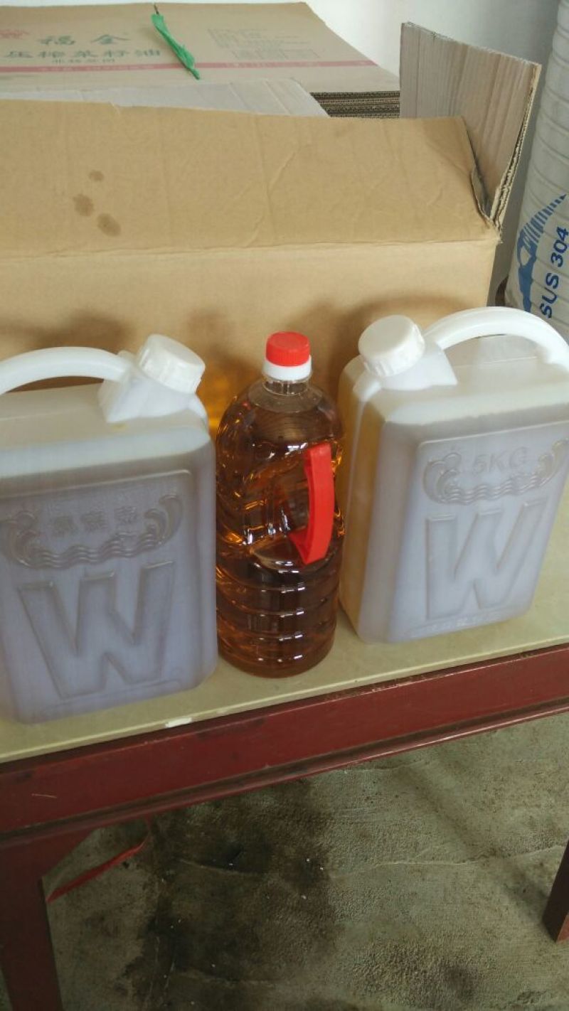 【精品】山茶油一手货源可视频看货量大从优