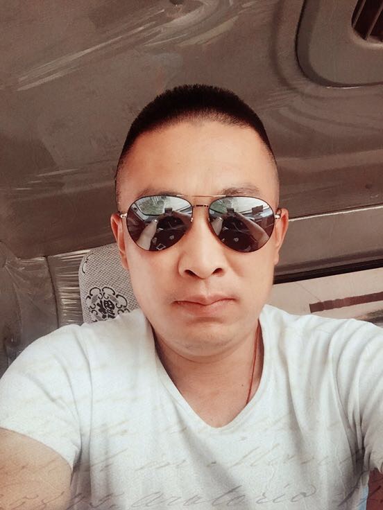 绿皮西葫芦 0.6斤以上批发_刘春强供应_一亩田