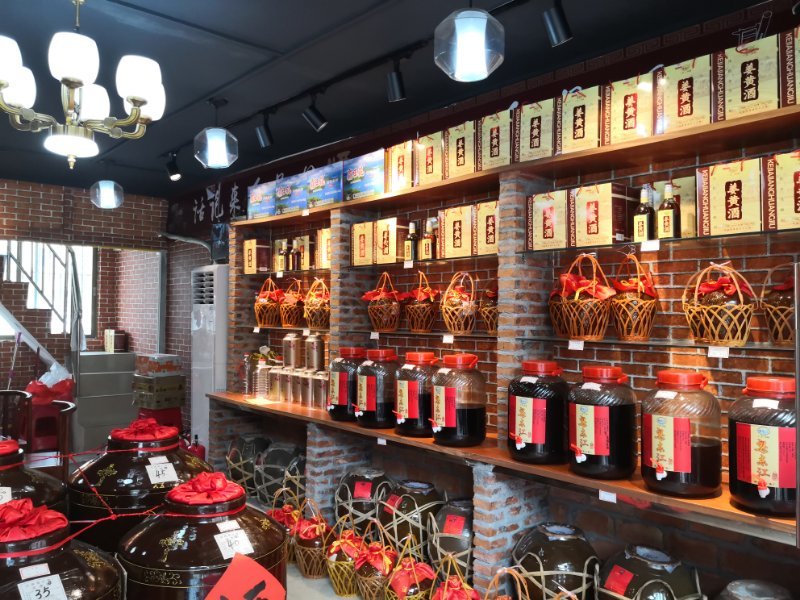 酒大伯酒业专业批发四川高粱酒广东米酒寻找代销店欢迎加盟