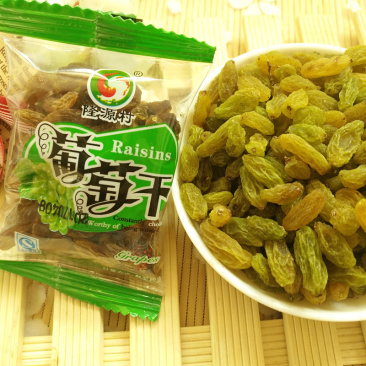 新疆绿葡萄干小包装吐鲁番一等无核葡萄干500克休闲食品
