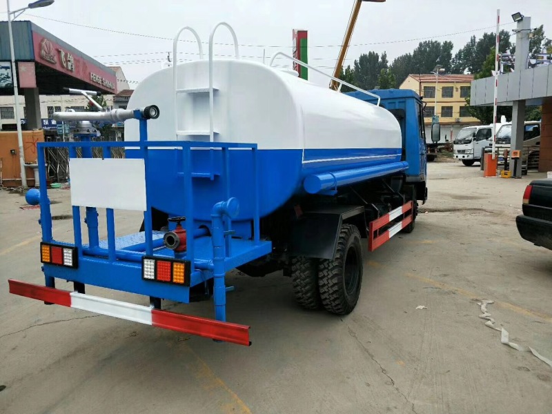 唐骏小骏马3.5方洒水车