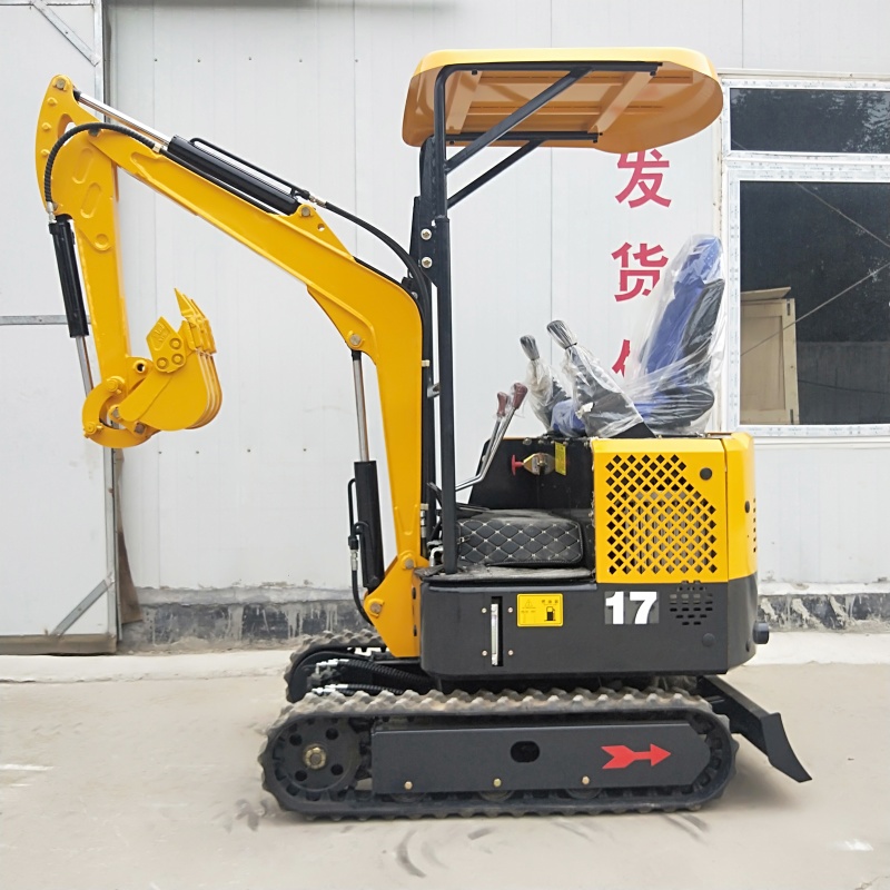 17小型履带挖掘机果园工程专用履带挖掘机挖沟机