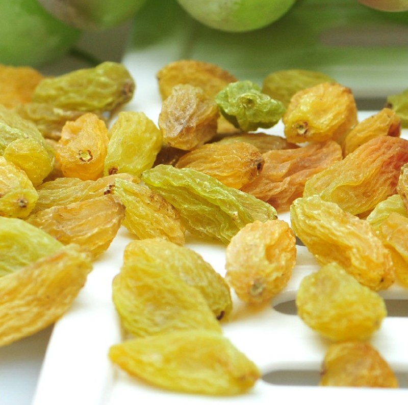 新疆特产吐鲁番大颗粒葡萄干500g无籽黄萄葡干免洗即食散