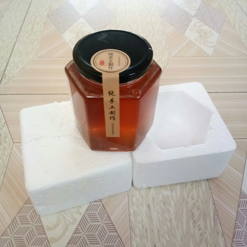 自己家养殖蜜蜂，采百花蜂蜜，无任何添加，营养全面