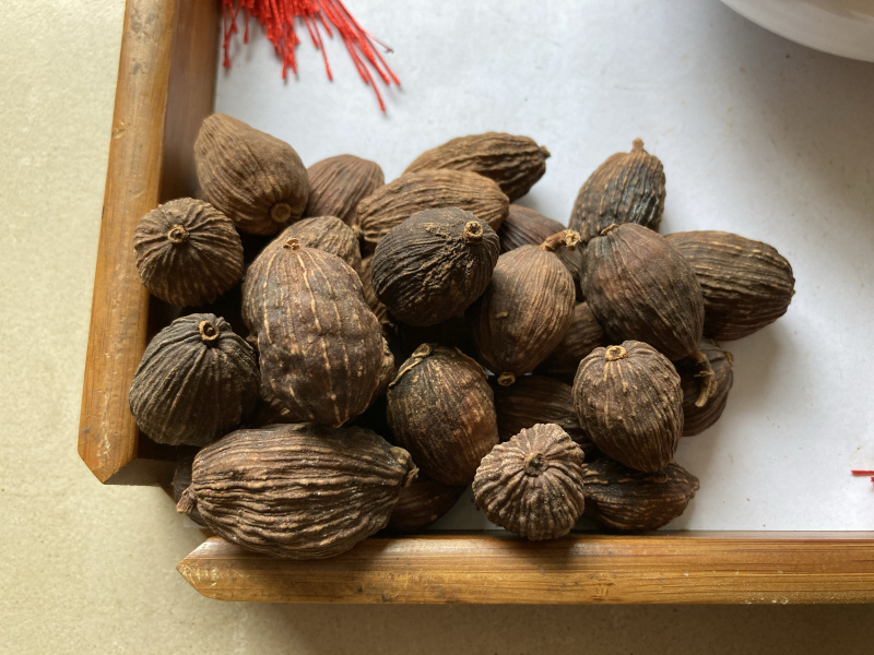 草果卤肉炖肉川菜火锅提味增香去腥解腻香料调料爆油足干无硫