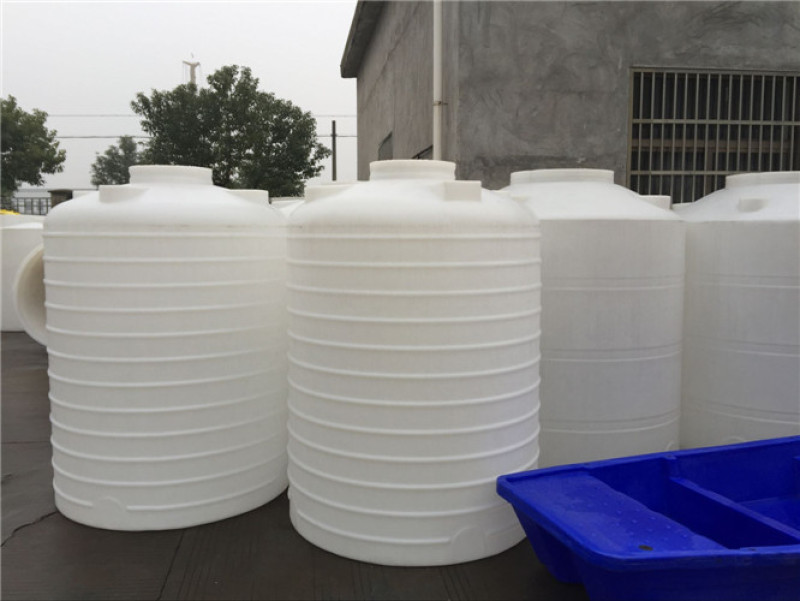 塑料水箱工业塑料储罐化工酸碱储罐灌溉水箱水塔厂家直销