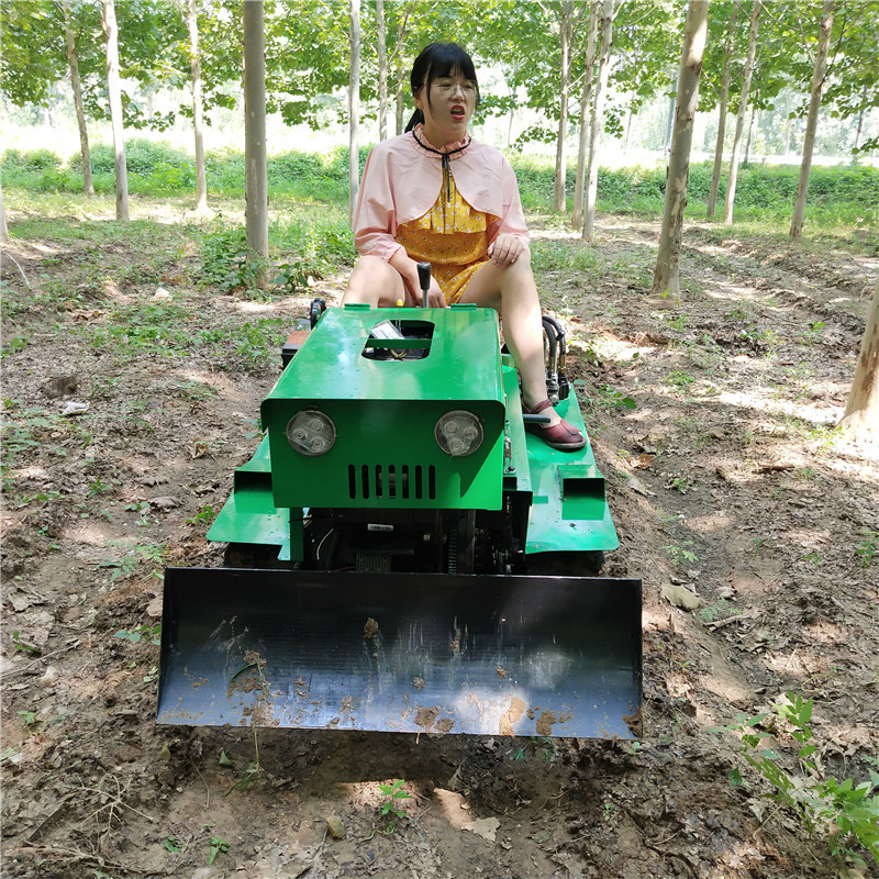 履带小型旋耕除草机低矮果树开沟机乘坐式多功能果园推土