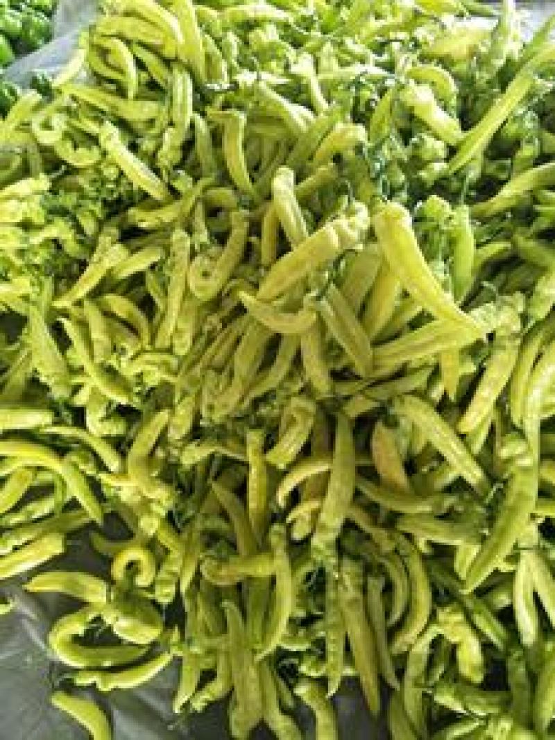 黄皮尖椒，大量上市，质量好，价格低，货源足，一条龙服务